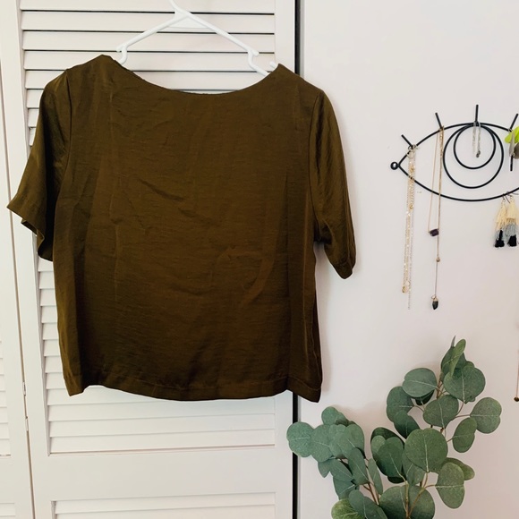 F21 | Olive green blouse - Picture 3 of 3